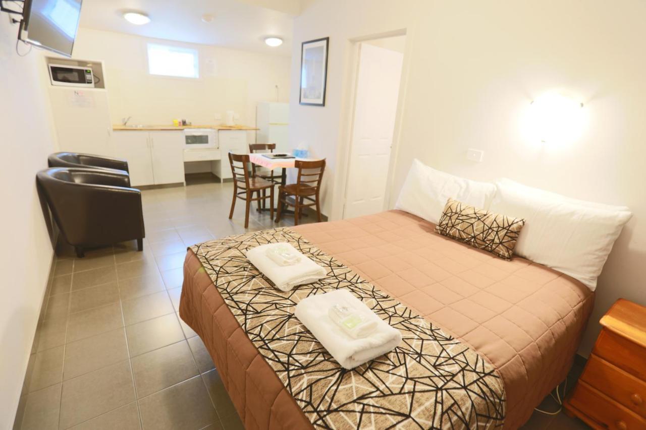 The Esplanade Motel Lakes Entrance Extérieur photo