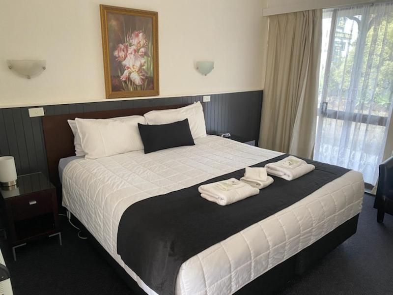 The Esplanade Motel Lakes Entrance Extérieur photo