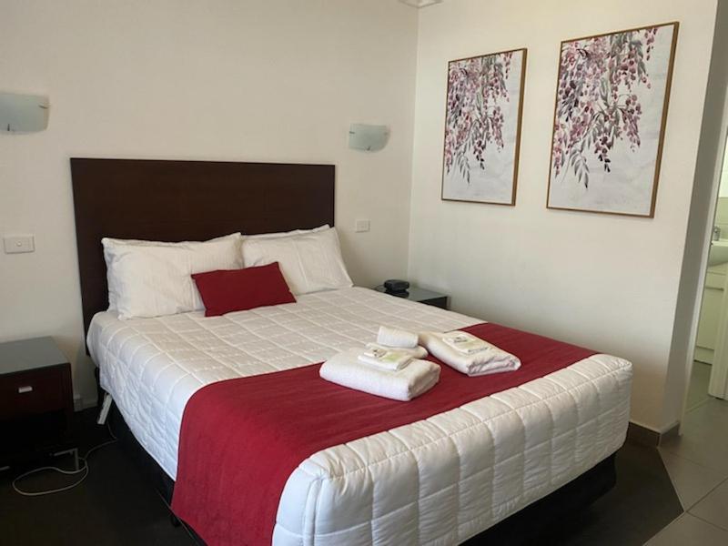 The Esplanade Motel Lakes Entrance Extérieur photo