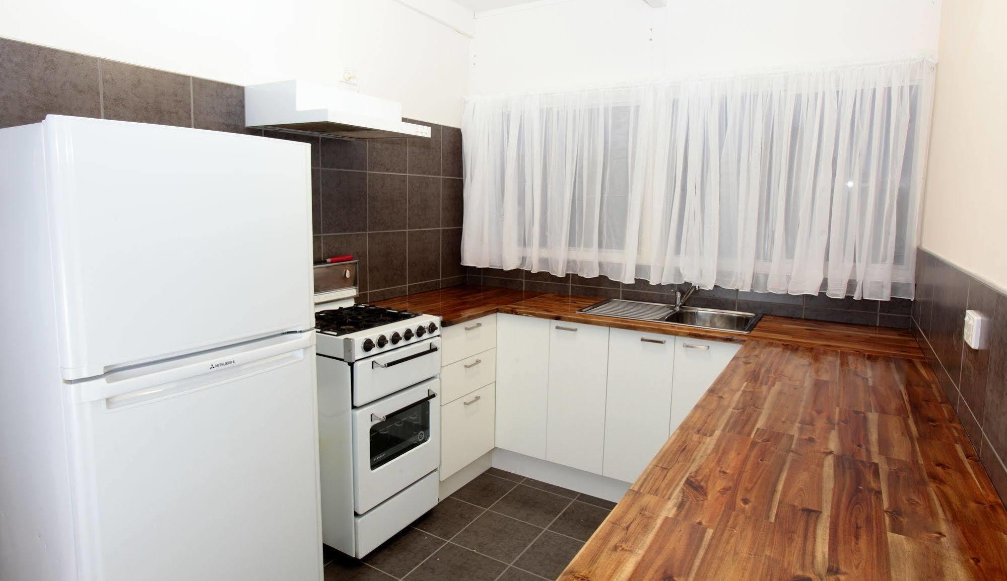 The Esplanade Motel Lakes Entrance Extérieur photo